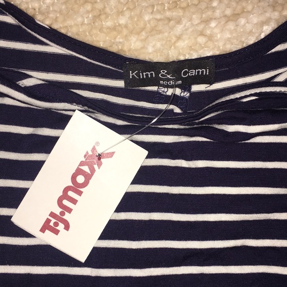 Kim & Cami Women’s Shirt - Picture 2 of 3